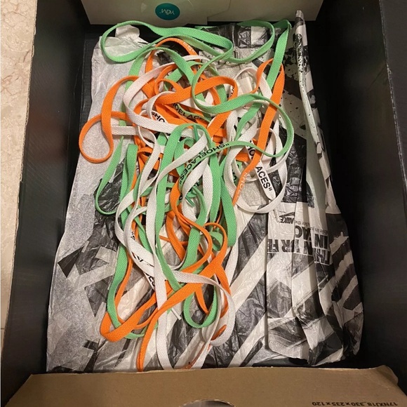 Off-white x air jordan 1 retro high og Chicago